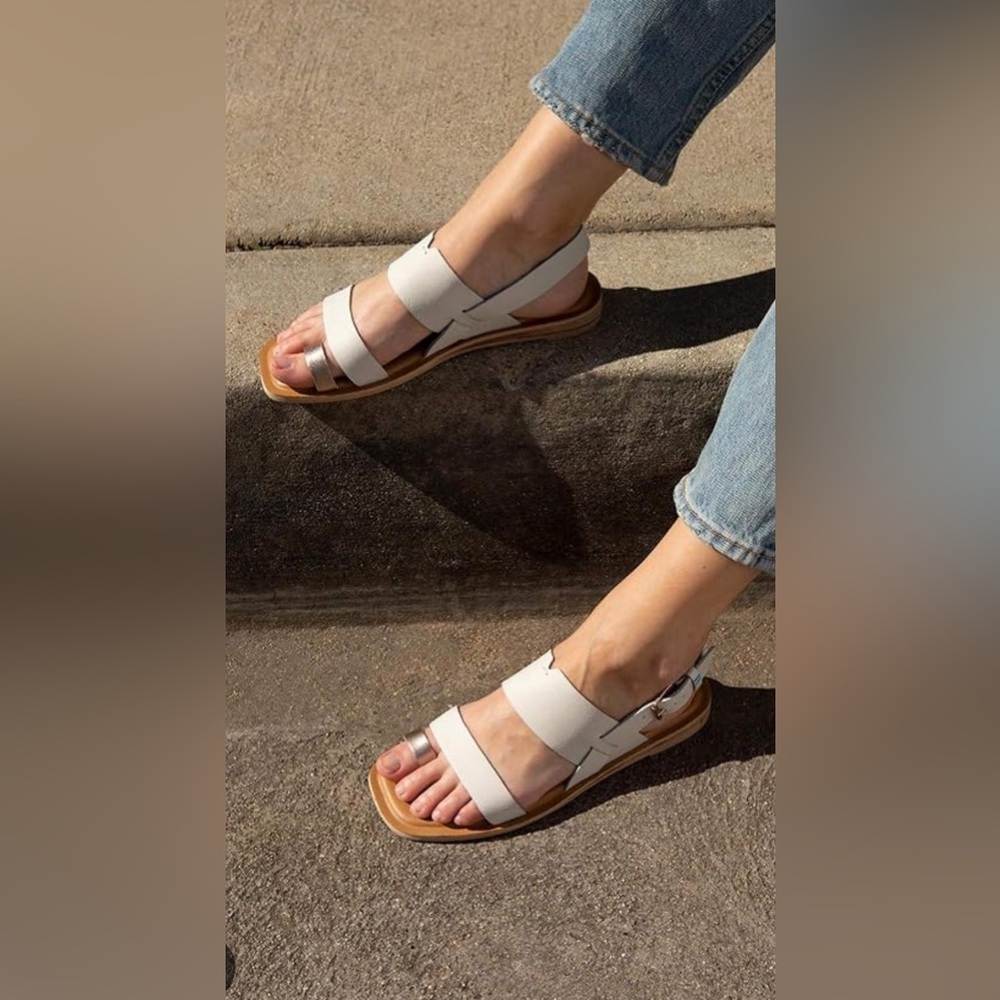 Tom’s Freya Sandals